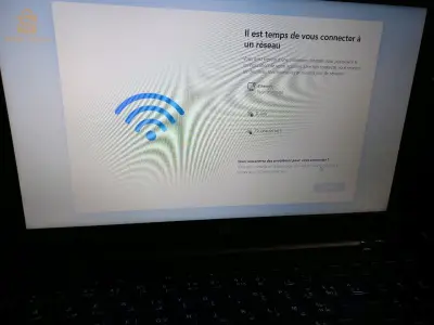 i3 8ème génération 
8gb ram 
écran tactile 
128 ssd stockage