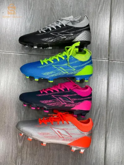 حذاء رياضي difeno crampons graphique