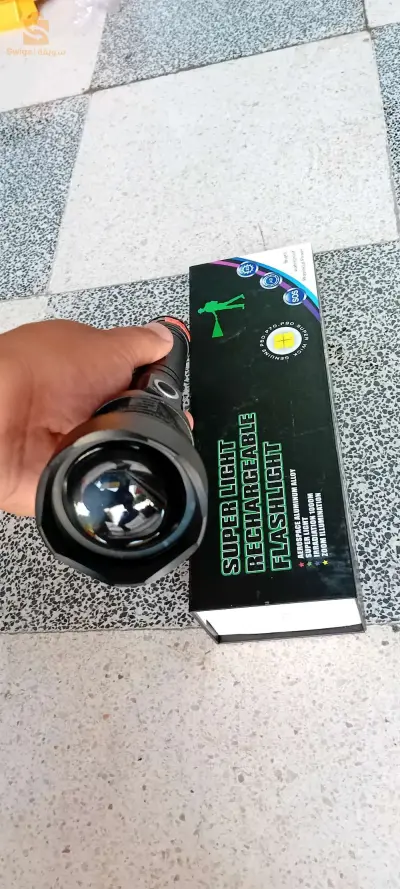 Lam de camping LED batterie longue durée. 1000m éclairage