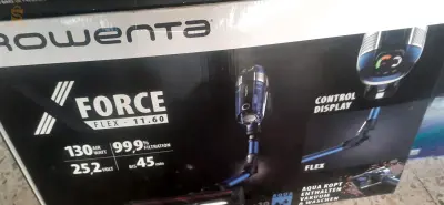 aspirateur à balai rowanta 8.5 aqua