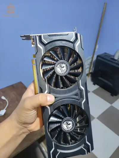 gpu rx 5700xt soyo neuf utulisé pour le test uniquement