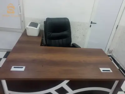 Bureau avec chaise