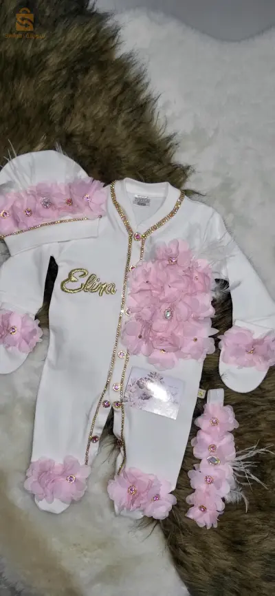 ملابس رضع للسبوع و المناسبات