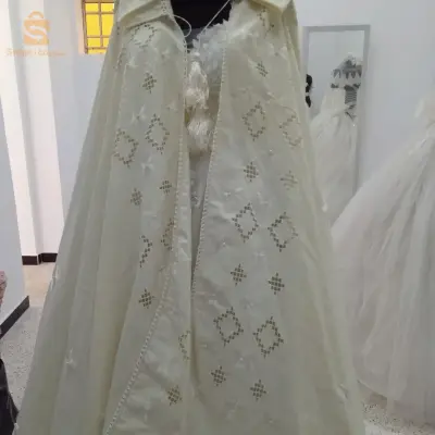 location robe blanche tasdira