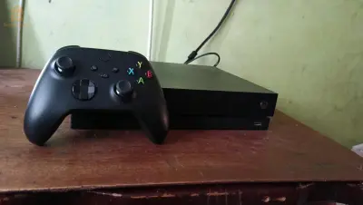 xbox one x +manette de xbox series x