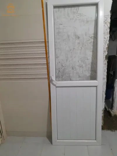 Porte en aluminium