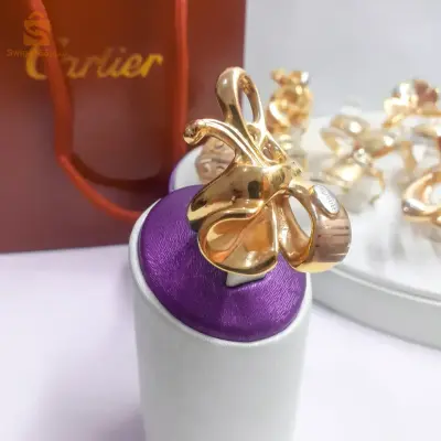 ذهب عيار 18 قراط