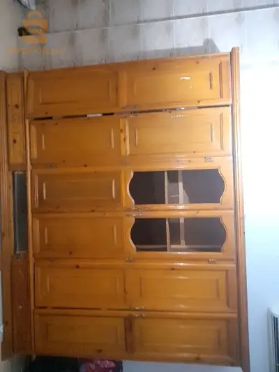 للبيع