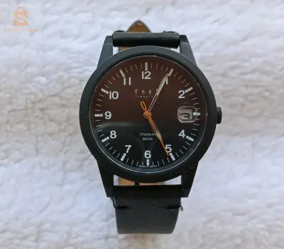 Montre japonaise en  titanum knot
