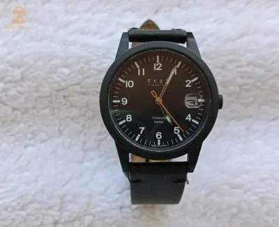 Montre japonaise en  titanum knot
