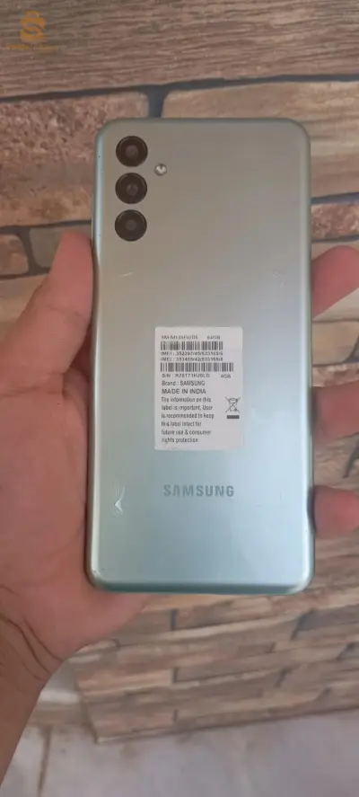 Samsung M13
