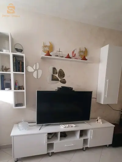 طاولة تلفاز