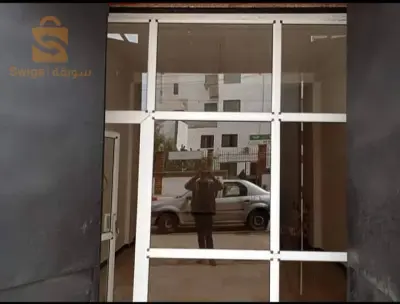 محل للكراء في بوزريعة لافونطون مقابل الدرك الوطني نظيف وواسع ويمشي كلش 
حومة فيها غاشي والكرية بالعام وكاين مساعدة