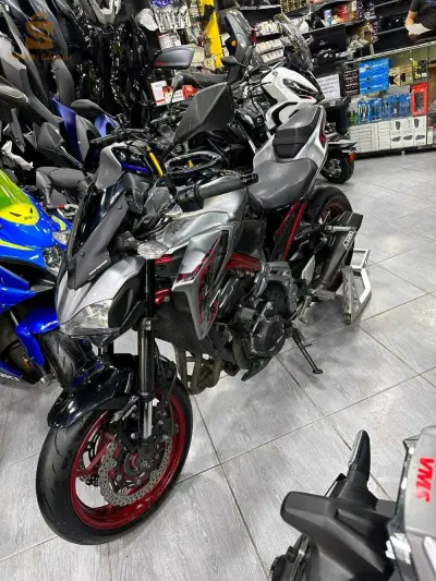 سلام خاوتي كاين z900للبيع نضيف  دوبل دوسي دوبل كلي معمر من كلش شاري يعيط 0662130997