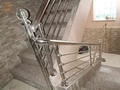 Tous les services pour escaliers en acier inoxydable