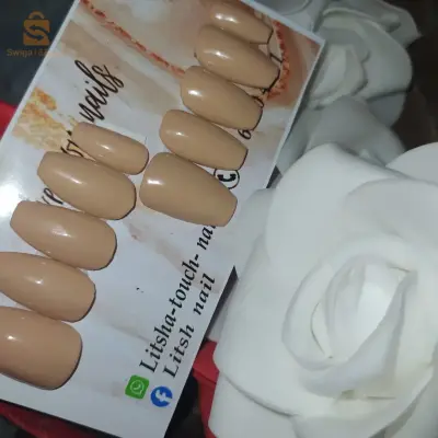 أظافر سهلة التركيز والنزع