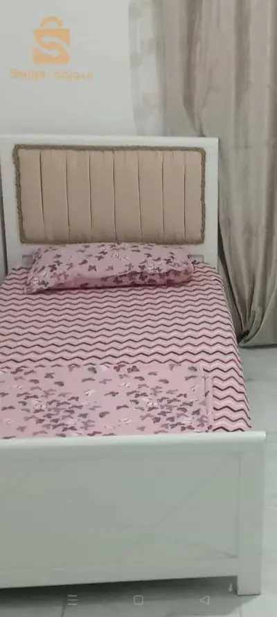 3 اسرة بحالة  جيدة جدا 
في 3 ب زوج ملاين و ربع ميا