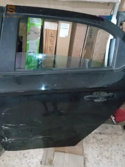 2 porte de Citroën c-élysei 
2 بيبان فيهم ضربة للبيع