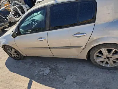 Mégane béret 1.9dci la 130 chv boite 6