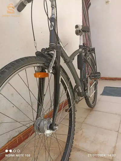 بيتوين btwin 5 حجم 28 كبيرة شبه جديدة