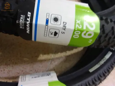 pneus vélo Michelin Btwin Rockrider