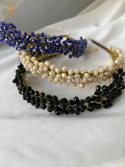 Bonjour, toutes les couleurs sont disponibles