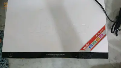 Deux D V D et un micro