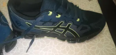Asics GEL 360 taille 42.5