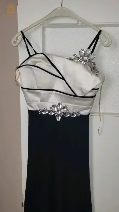 شوالة للبيع robe de soirée.hijab