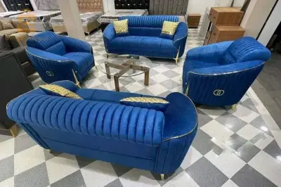 صالونات من الخشب الاحمر