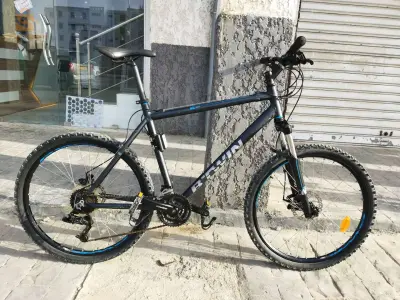 دراجة هوائية من نوع ROCKRIDER Btwin 500 Taile 500 Xl