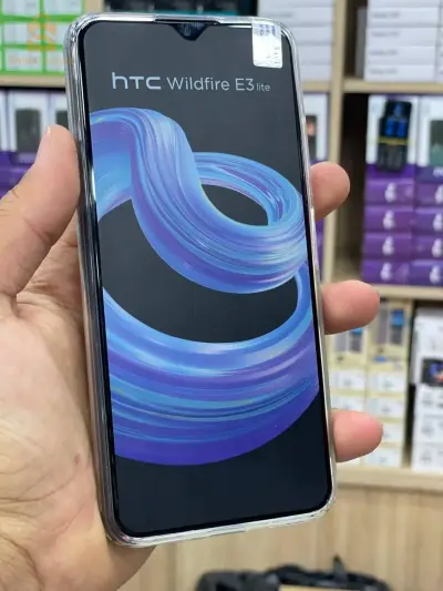 Téléphone HTC E3 lite