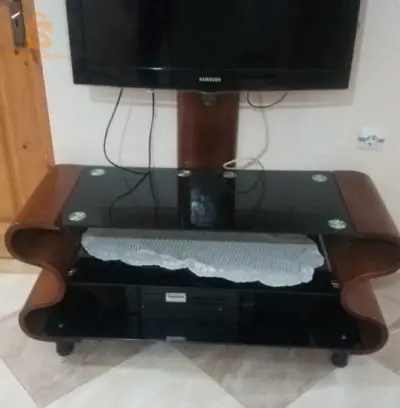 طاولة شاشة