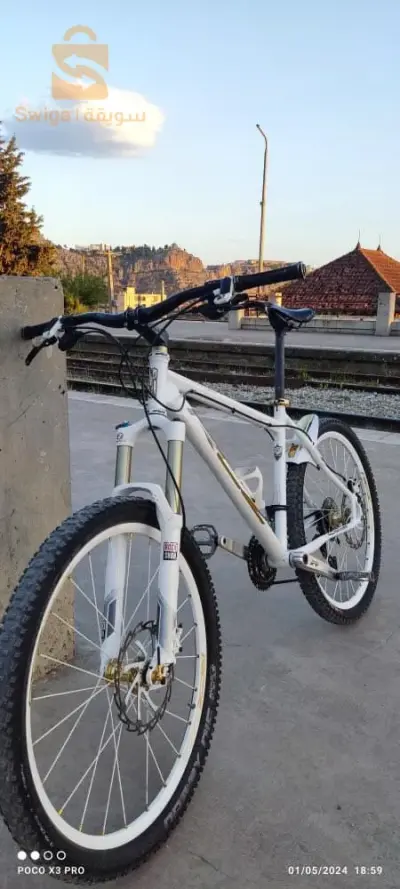 Prix 5m
Vélo RCZ ndifa 9/10 koulch original ta3ha 5asha plaket aryar brQ
Tail M 26