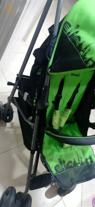 A vendre poussette canne de marque italien brevi