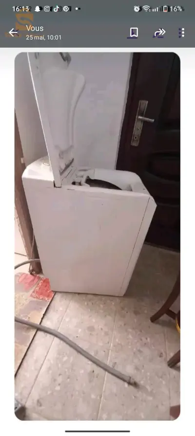machine à laver à vendre, bon état, marche, sauf un petit problème de tambour