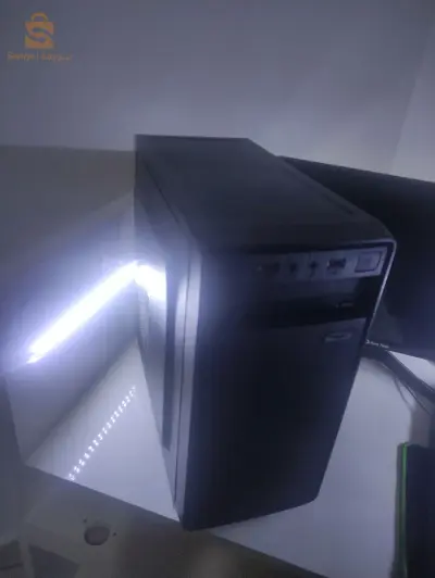 pc bureau pour travail est jeux Les jeux