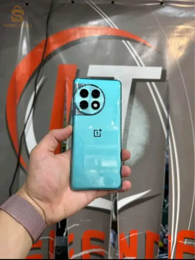هاتف One plus 12R