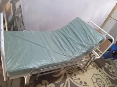 كراء سرير المرضى