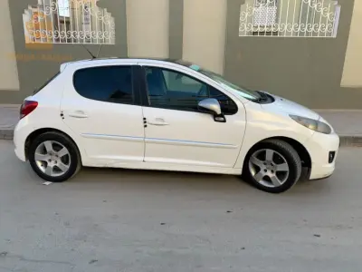 سيارة نوع 207 HDi