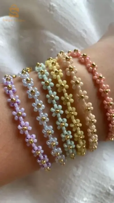 https://www.instagram.com/nazrin._.accessories/