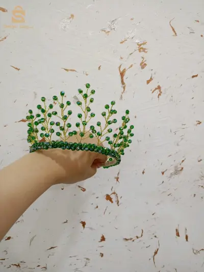 تاج اخضر