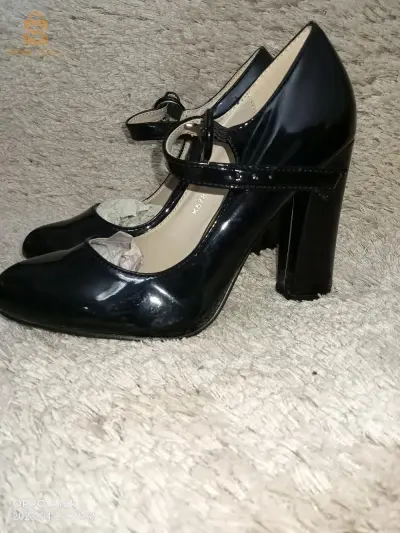 des chaussures classique très confortable