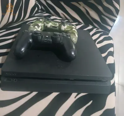 PS4