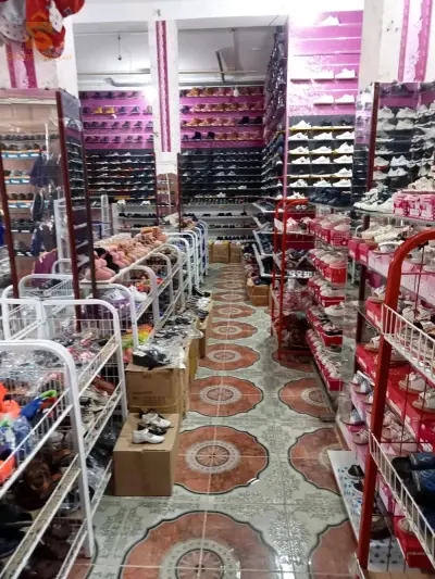 حانوت أحذية سبابط و سبردينة للبيع
