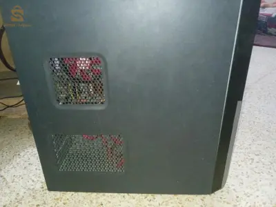pc تلعب بيه فري فاير بسمومة خفيفة