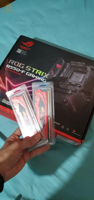 carte mere asus rog strox B550 + 2 rams 16Gb