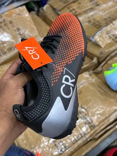 حداء رياضي CR7