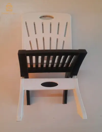 Chaises  en plastique pliables
