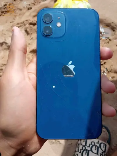 ايفون 12